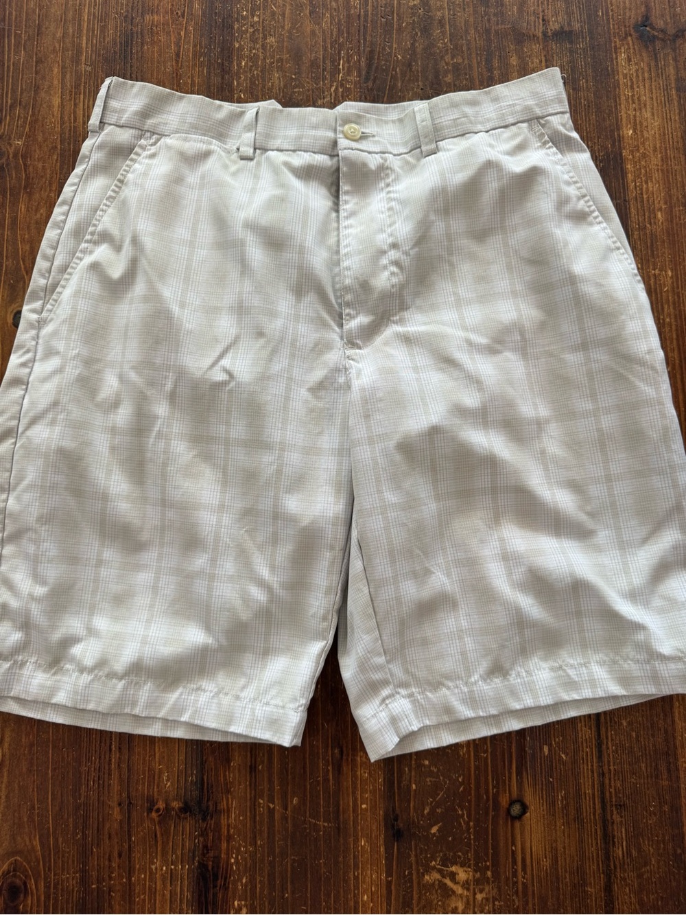 Hogan Light Gray Plaid Men's Golf Shorts